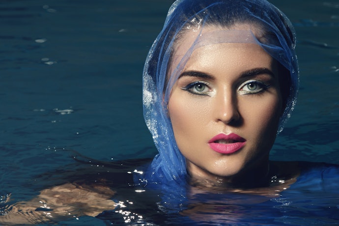 3. Opt For a Waterproof Eyeliner for Sports, Swimming, Long Days and Humid Environments