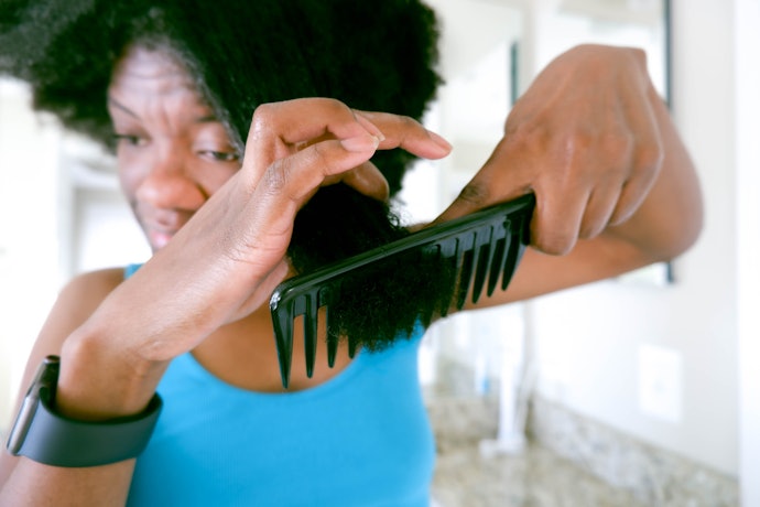 3. Select Picks With Wider Teeth to Easily Comb Through Natural Hair Without Damage