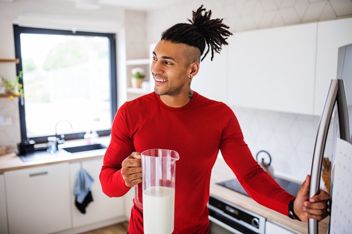 6. To Encourage Muscle Growth, Go for Oat Milk That’s Enriched With at Least 2g of Pea Protein per 100ml