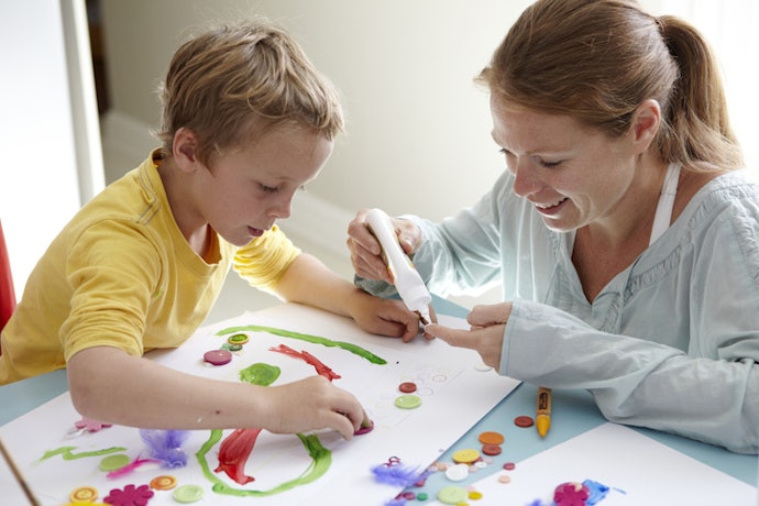 2. Look For Non-Toxic, Easy-Clean Glue When Crafting With Children 