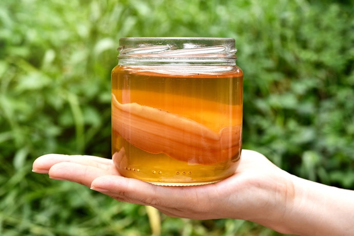 4. If You Like a Probiotic Drink With Live Cultures Opt For Unpasteurised, but Pasteurised Kombucha May Be Safer