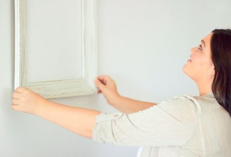 How to Hang a Wall Mirror