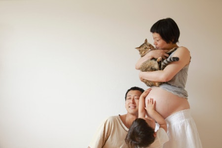 2. Father-to-Be? Look Out for a Dad's Guide to Pregnancy