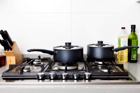 2. Make Sure the Saucepans Are Compatible if You Use an Induction Hob
