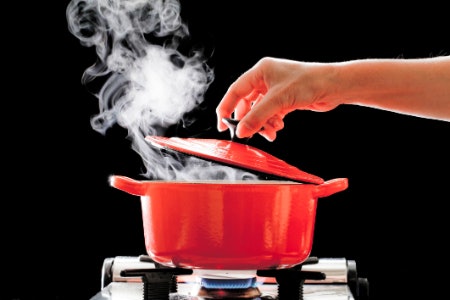 5. Check Whether They Come With Vented Lids That Can Be Used for Straining and Releasing Steam