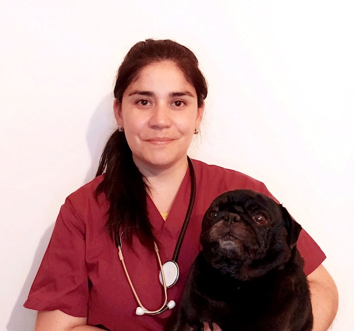 Fact-Checked & Approved by Veterinarian Natalia Ramírez