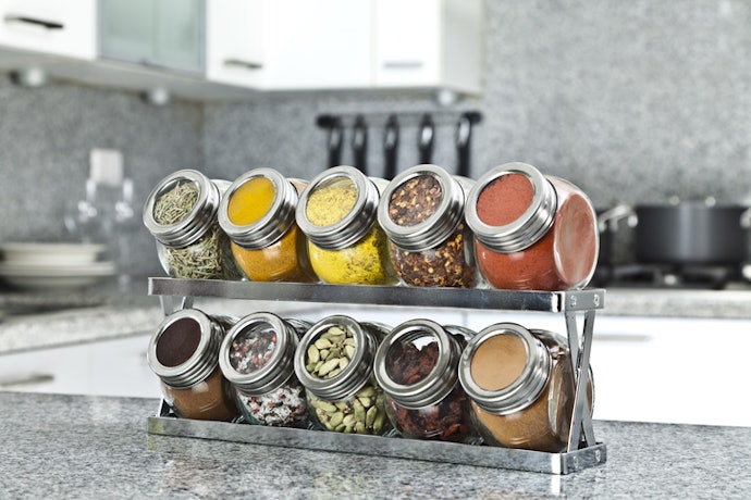 2. Choose a Durable Material Such as Metal, Wood or Plastic, That Fits With Your Kitchen Decor