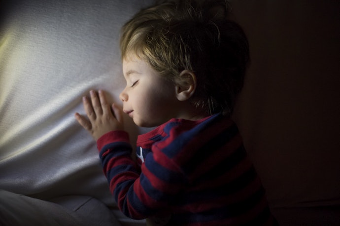 4. Look Out for Useful Extra Functions Like a Nightlight for Your Child or Headphone Jack to Block Out Unwanted Noise