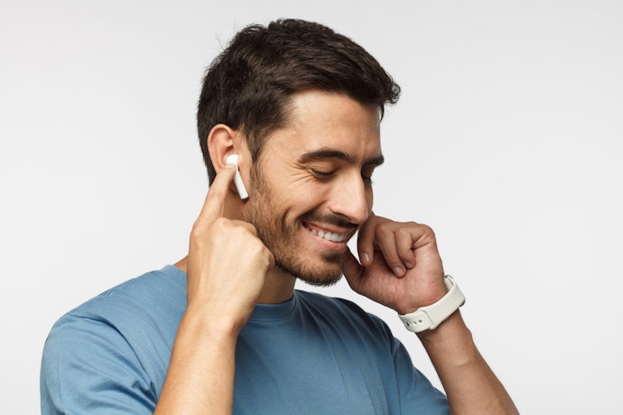4. Choose Products That Come With Multiple Ear Tips If Comfort Is a Priority or Buds Don't Usually Fit Well