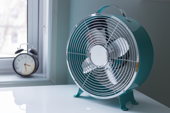 4. Look Out for Fans With Remote Controlled Timers to Let You Conveniently Regulate the Airflow From a Distance