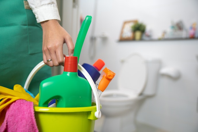 1. Choose a Toilet Cleaner Gel or Liquid for Whole-Bowl Cleaning, or a Tablet For an Overnight Soak