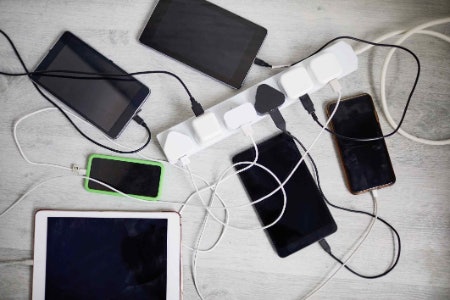 3. Use Solar-Powered Battery Packs and Smart Wall Sockets to Reduce the Running Costs of Plug-in Devices