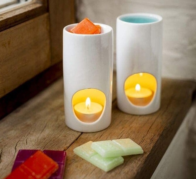 Candlelight Warmers Are Efficient and Create a Natural Glow