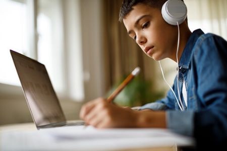 Visual Aids and Audio Materials Can Provide a Better Learning Experience