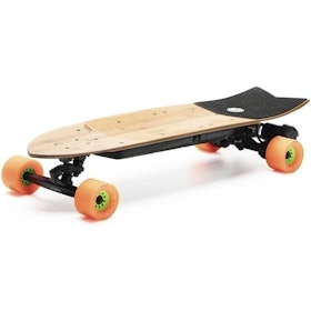 5 Best Electric Skateboards UK 2022 | Evolve, Onewheel and More 1
