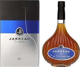 10 Best Armagnac UK 2022 | Janneau, Delord and More 2
