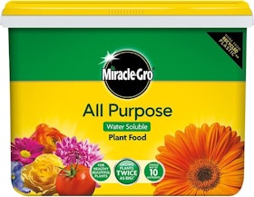10 Best Indoor Plant Foods UK 2022 | Miracle-Gro, Gro-Sure and More 1
