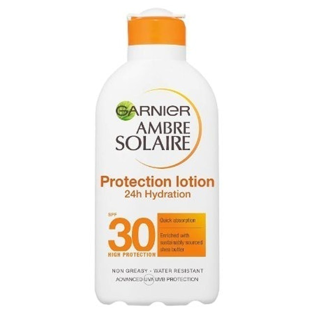 Garnier  Ultra-Hydrating Sun Protection Cream 1