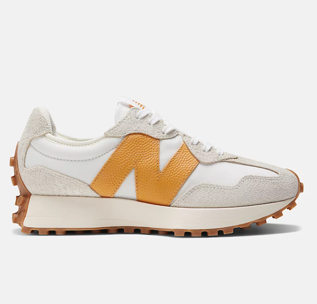 New Balance 327 Trainers in Sea Salt With Golden Hour 1