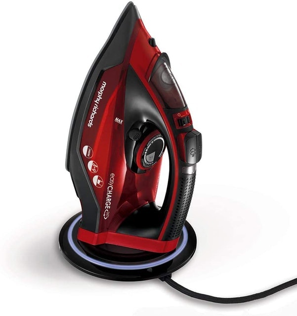 Morphy Richards Cordless Steam Iron easyCHARGE 360 1