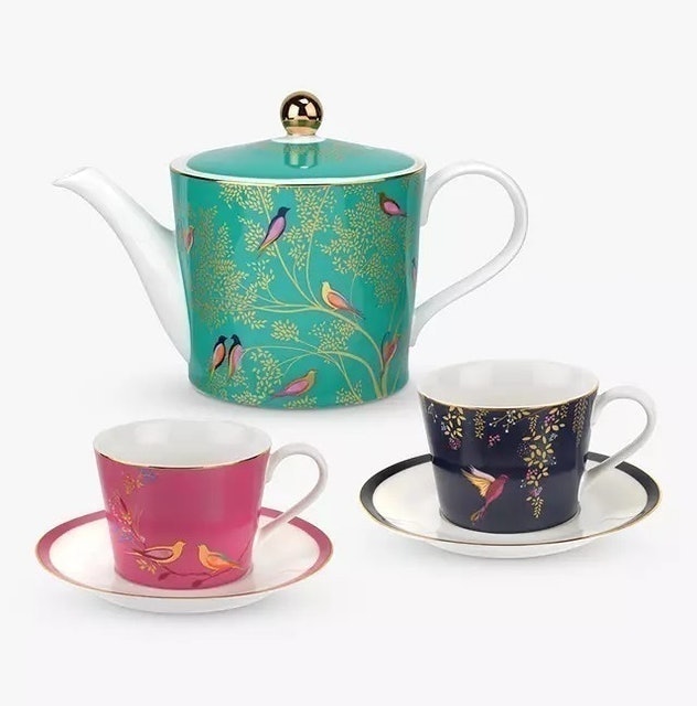 Sara Miller Chelsea Collection Teapot & Tea Cup Set 1
