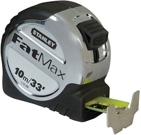 10 Best Tape Measures UK 2022 | Stanley, Milwaukee and More 4