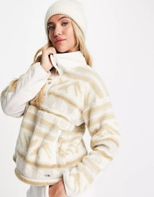 10 Best Fleece Jackets for Women UK 2022 | Columbia, Adidas and More 1