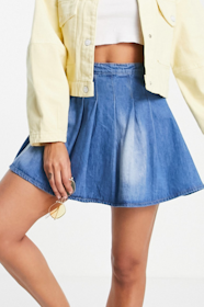 Top 10 Best Pleated Skirts in the UK 2021 (French Connection, Mango and More) 2