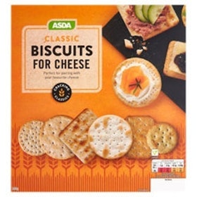 10 Best Crackers for Cheese 2022 | UK Nutritionist Reviewed  1