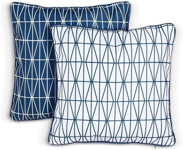 VonHaus 2 Pack Scatter Cushions – Blue/Denim 1