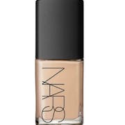 6 Best NARS Foundations UK 2022 | Sheer Glow, Natural Radiant Longwear and More